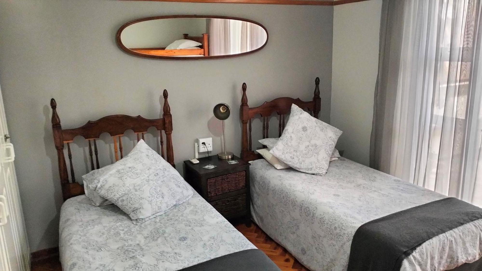 Anri Guesthouse 블룸폰테인 외부 사진