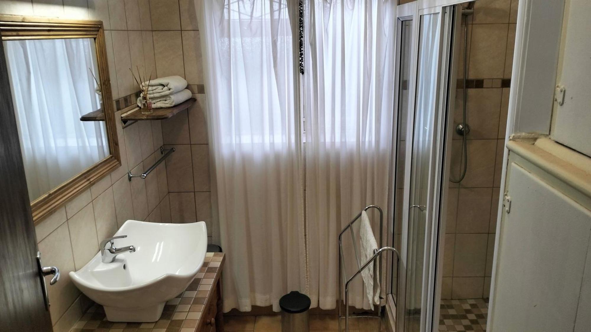 Anri Guesthouse 블룸폰테인 외부 사진
