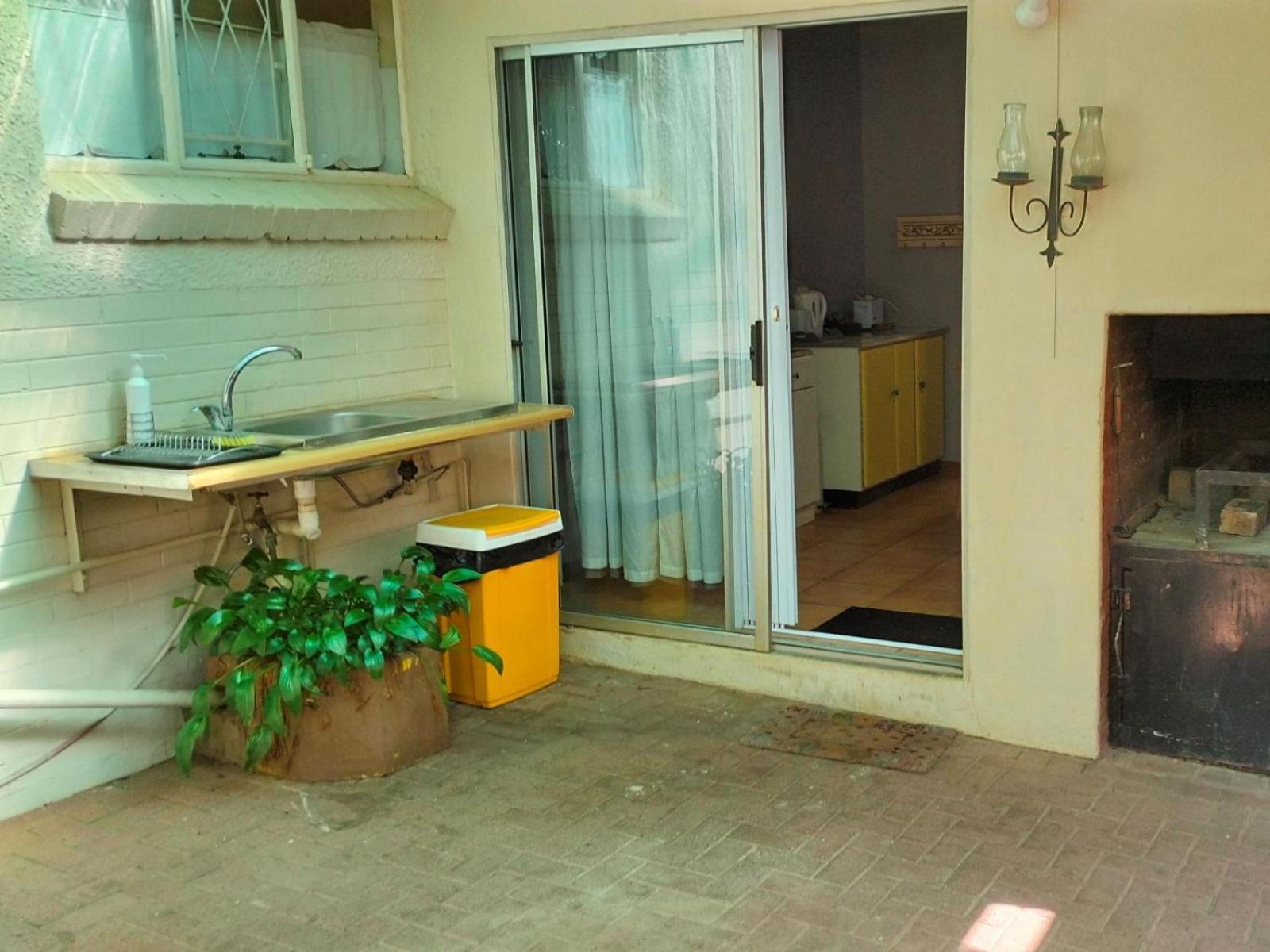 Anri Guesthouse 블룸폰테인 외부 사진