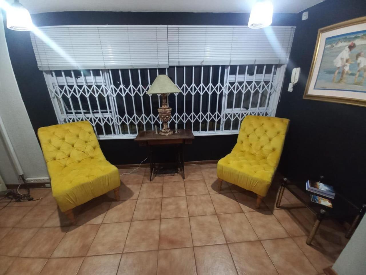 Anri Guesthouse 블룸폰테인 외부 사진